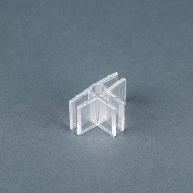 Clear Panel 90° Connector 3-way