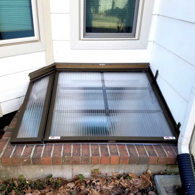 Lustercraft Egress Window Well Cover